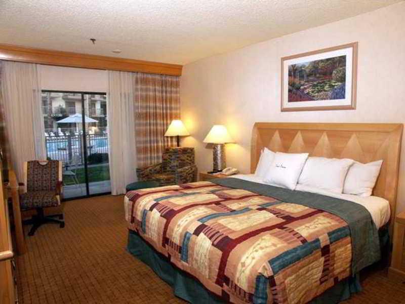 ดับเบิลทรี บาย ฮิลตัน เบเกอร์สฟิลด์ Hotel เบเกอร์สฟีลด์ ภายนอก รูปภาพ