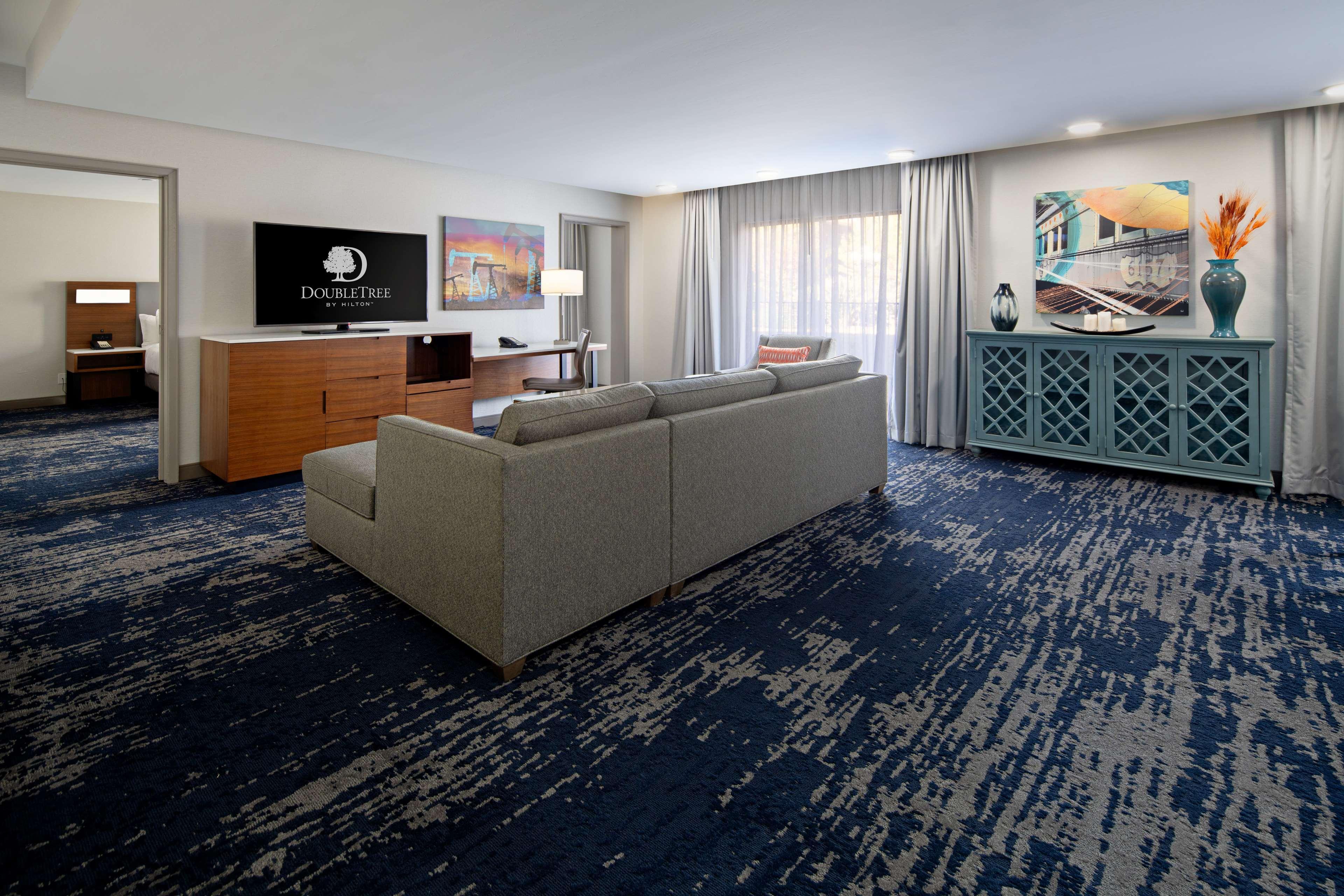 ดับเบิลทรี บาย ฮิลตัน เบเกอร์สฟิลด์ Hotel เบเกอร์สฟีลด์ ภายนอก รูปภาพ