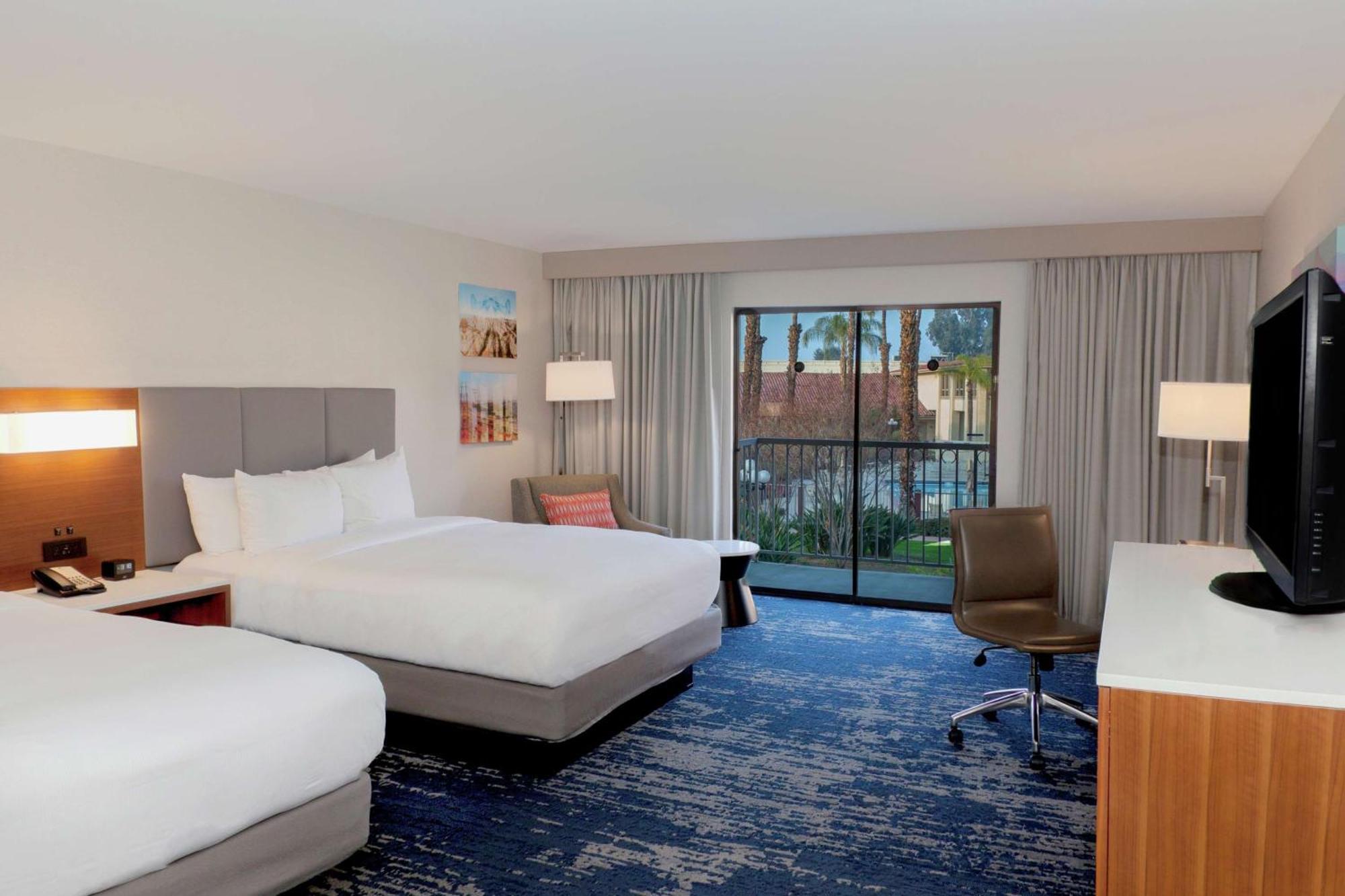 ดับเบิลทรี บาย ฮิลตัน เบเกอร์สฟิลด์ Hotel เบเกอร์สฟีลด์ ภายนอก รูปภาพ